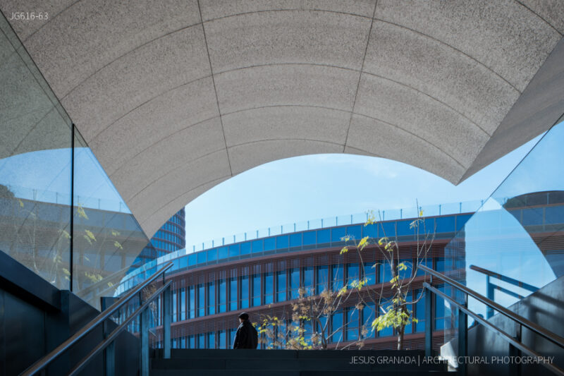 Caixaforum Sevilla. Acceso bajo marquesina.