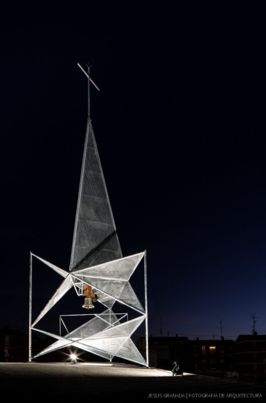 Campanario de la Parroquia de Nuestra Señora del Pilar de Campamento