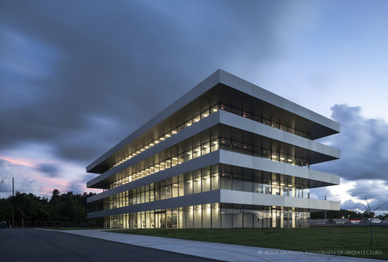 SEDE-PUMA-ENERGY-AMERICA-PUERTO-RICO-RUIZ-PARDO-NEBREDA-N1_JG_4764