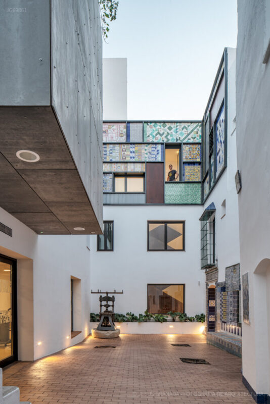 HOTEL-ALFARERIA-MONTALVAN-SEVILLA-CERAMICA-AF6-ARQUITECTOS-JG69861