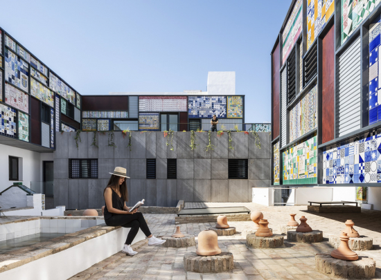 hotel-montalvan-af6-architects-seville-pottery-old-1000px