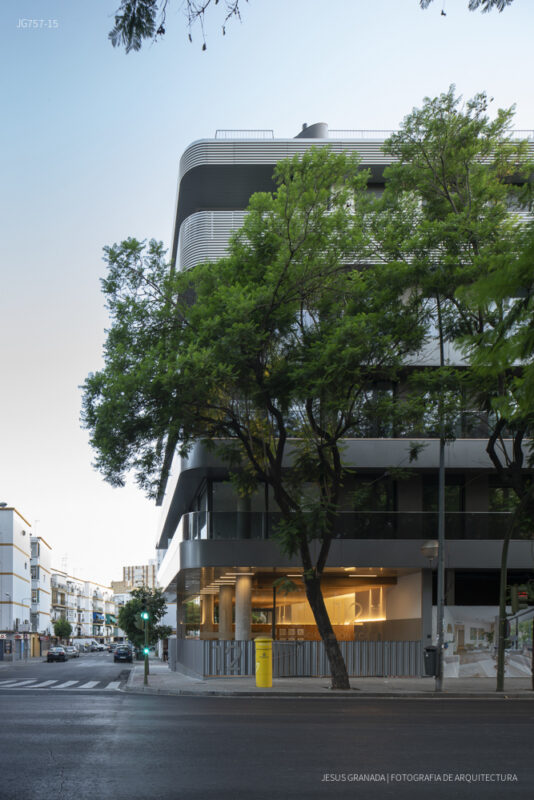 56 viviendas en Avenida Ramón y Cajal, Sevilla