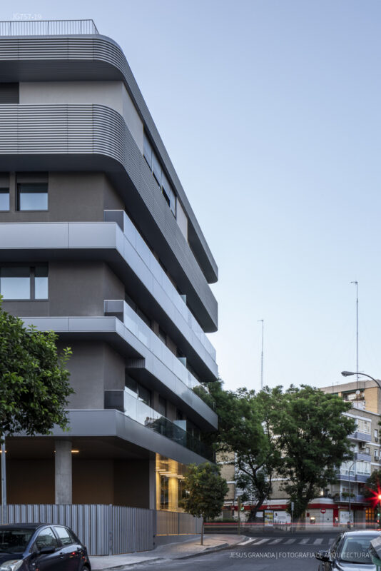 56 viviendas en Avenida Ramón y Cajal, Sevilla