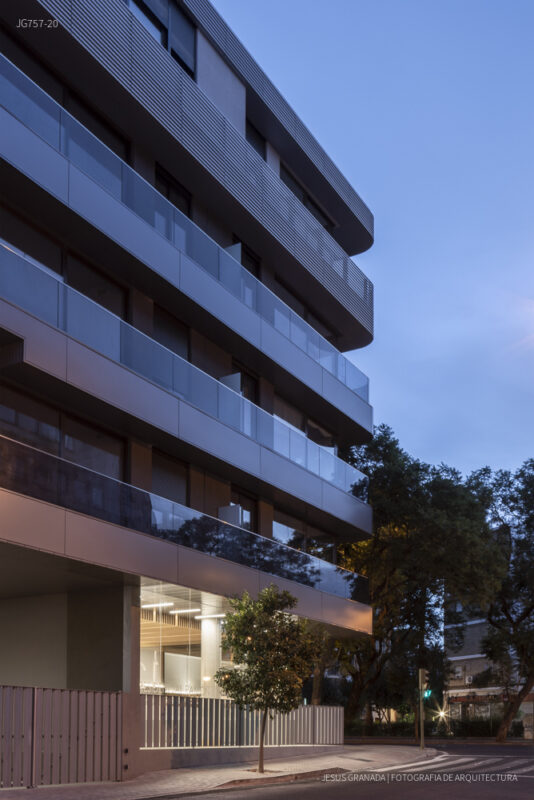 56 viviendas en Avenida Ramón y Cajal, Sevilla