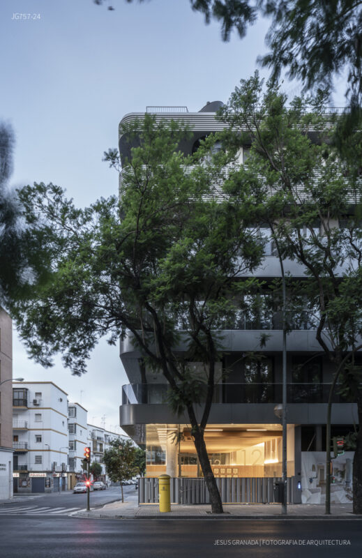 56 viviendas en Avenida Ramón y Cajal, Sevilla