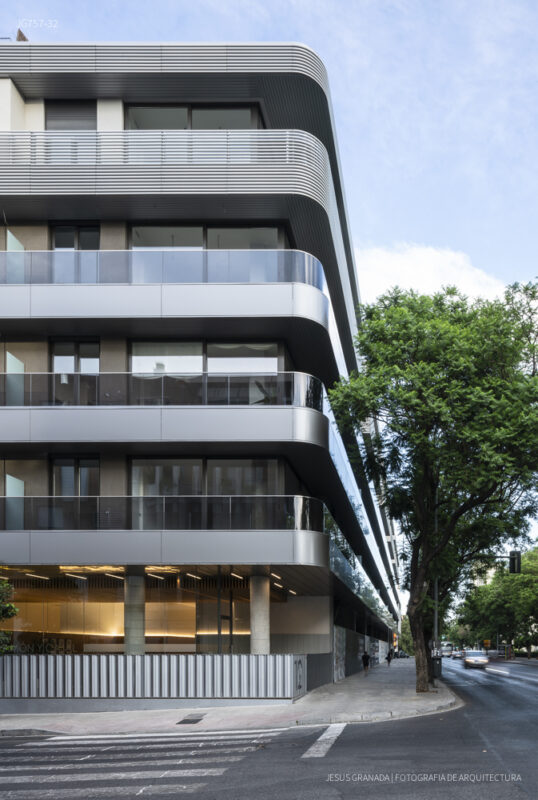 56 viviendas en Avenida Ramón y Cajal, Sevilla