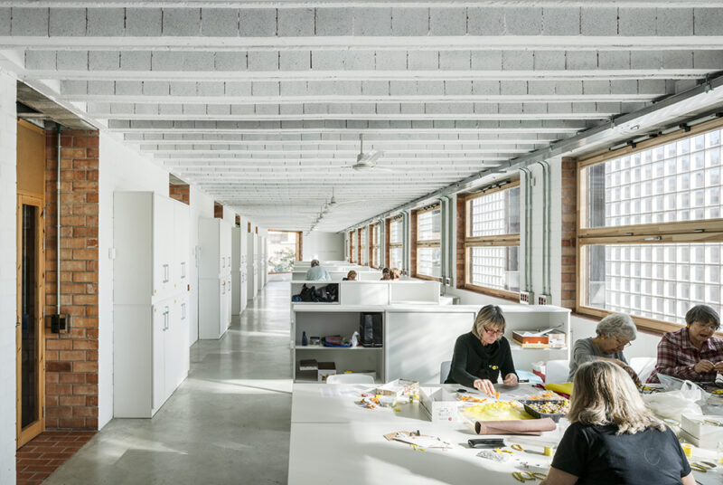 Centro cívico Cristalerías Planell en Barcelona.