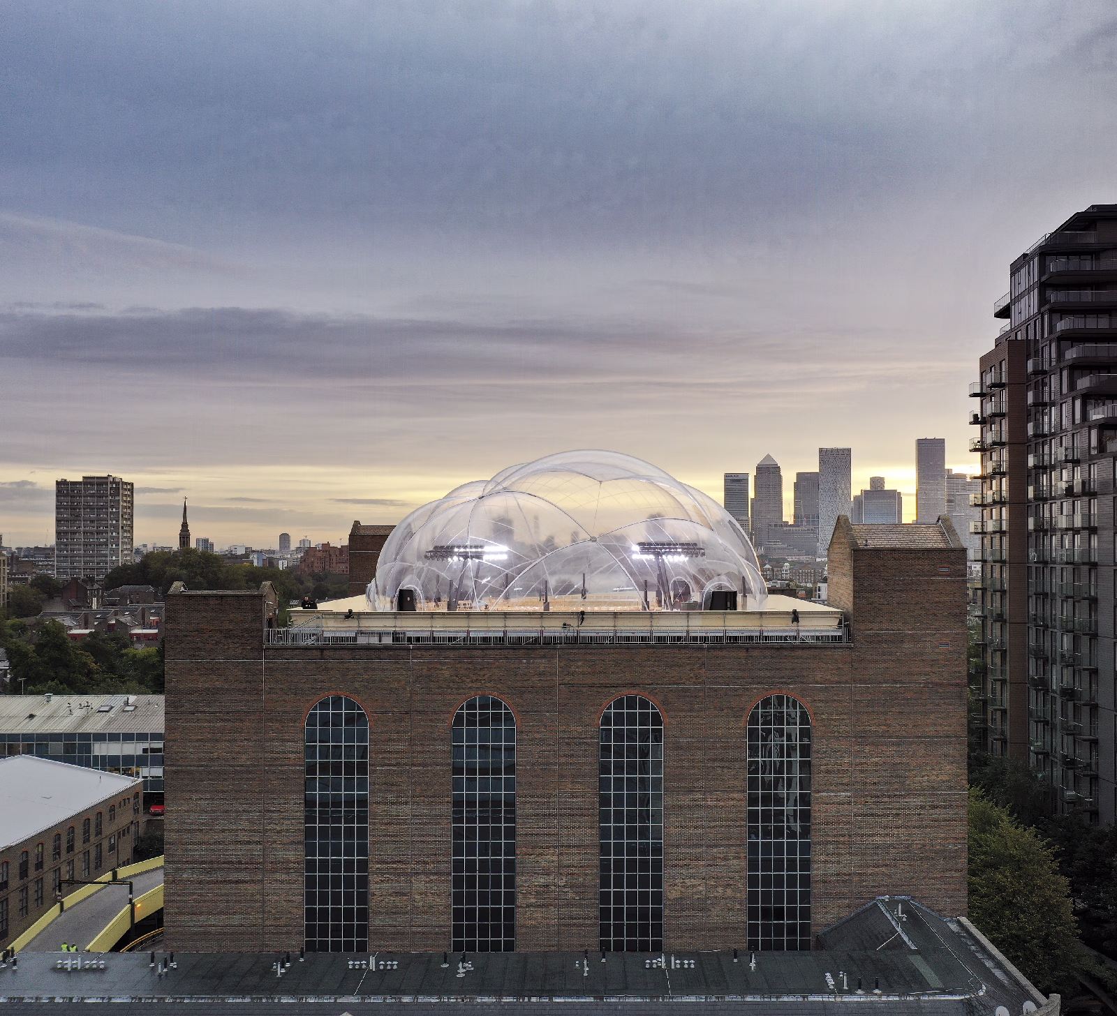 Alexander McQueen Bubble Docks, Londres
