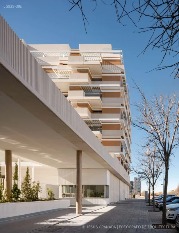 CONJUNTO-RESIDENCIAL-EN-VALDEBEBAS-ARANGUREN-GALLEGOS-JG929-30s-2 Conjunto residencial en Valdebebas