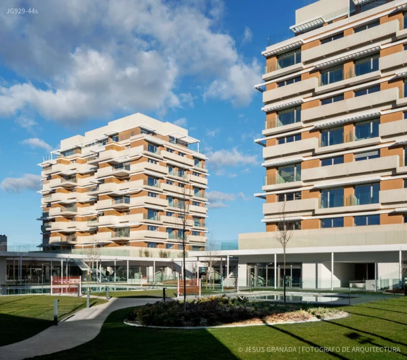 CONJUNTO-RESIDENCIAL-EN-VALDEBEBAS-ARANGUREN-GALLEGOS-JG929-44s-2 Conjunto residencial en Valdebebas