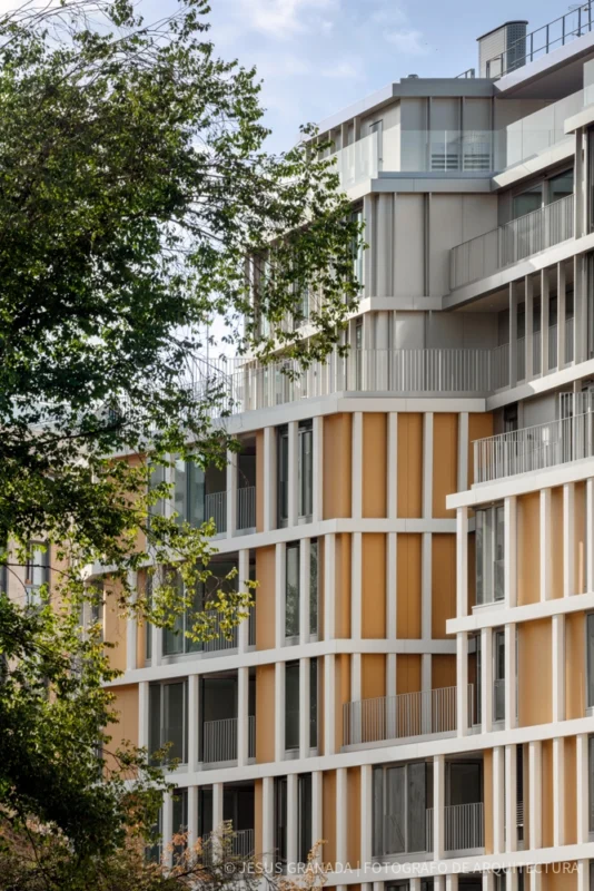 VIVIENDAS-CALLE-IRUN-MADRID-OLALQUIAGA-JG944_17s Viviendas Calle Irún en Madrid, España. | Olalquiaga arquitectos