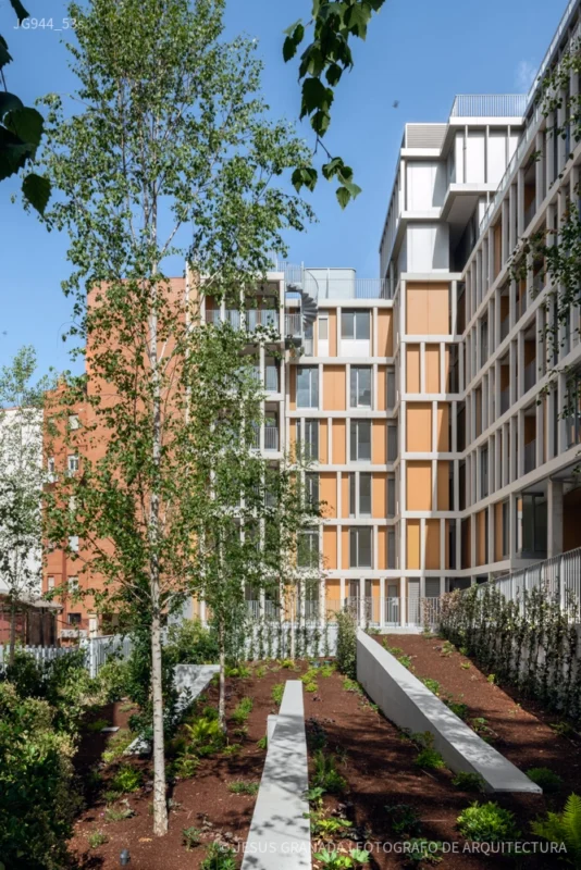 VIVIENDAS-CALLE-IRUN-MADRID-OLALQUIAGA-JG944_53s Viviendas Calle Irún en Madrid, España. | Olalquiaga arquitectos