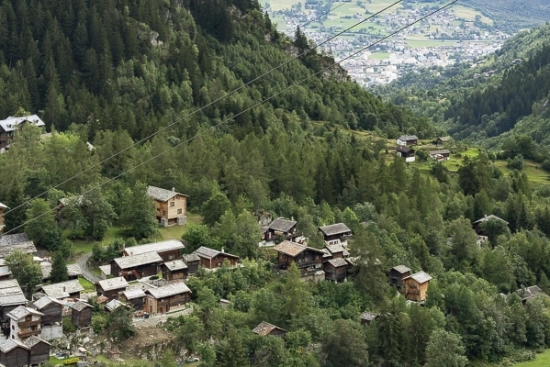 Casa Walpen , Blatten bei Naters, Suiza  |  Gion Caminada, arquitecto
