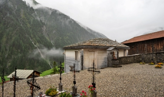 <em>Stiva da Morts</em>, velatorio comunal de Vrin, Suiza  |  Gion Caminada, arquitecto