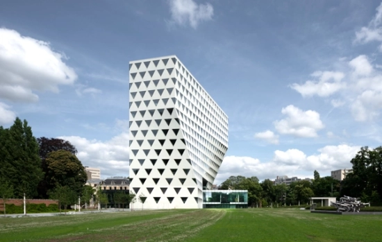 Delegación Provincial de Amberes, Bélgica  |  Xaveer De Geyter, arquitecto 